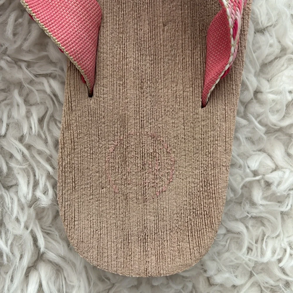 SO Pink and Tan Women's Flip Flops Beach Ocean Chic Surf Style - Picture 6 of 9